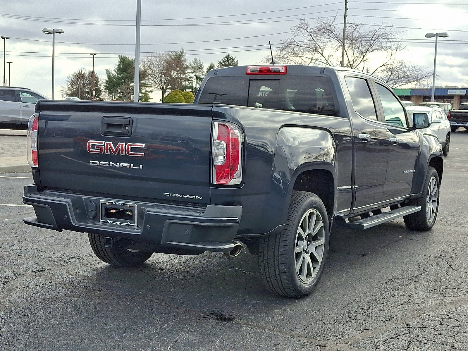 Certified 2021 GMC Canyon Denali image 6