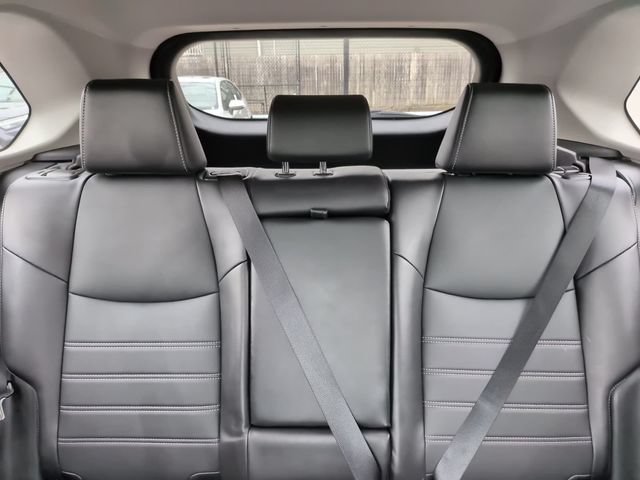 Used 2022 Toyota RAV4 XLE Premium AWD/4WD image 22