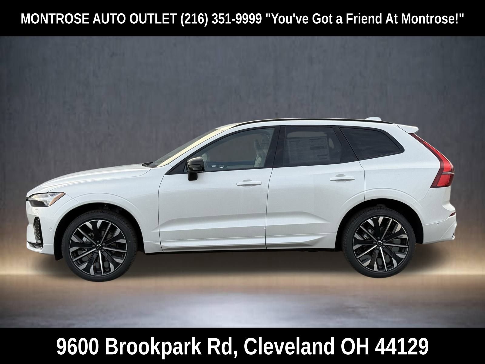 New 2026 Volvo XC60 B5 Ultra w/ Protection Package Premier image 2