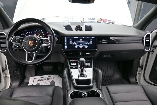 Used 2020 Porsche Cayenne AWD/4WD image 19