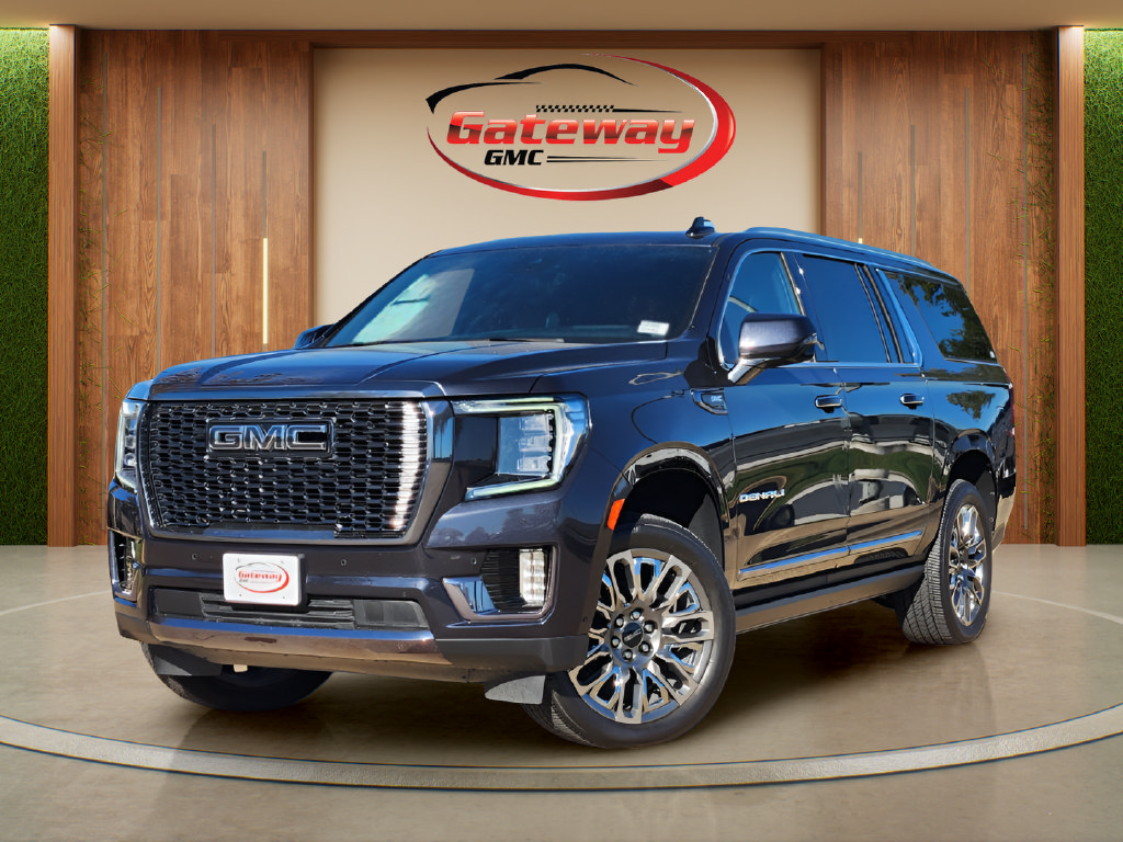 Used 2024 GMC Yukon XL Denali Ultimate AWD/4WD image 1