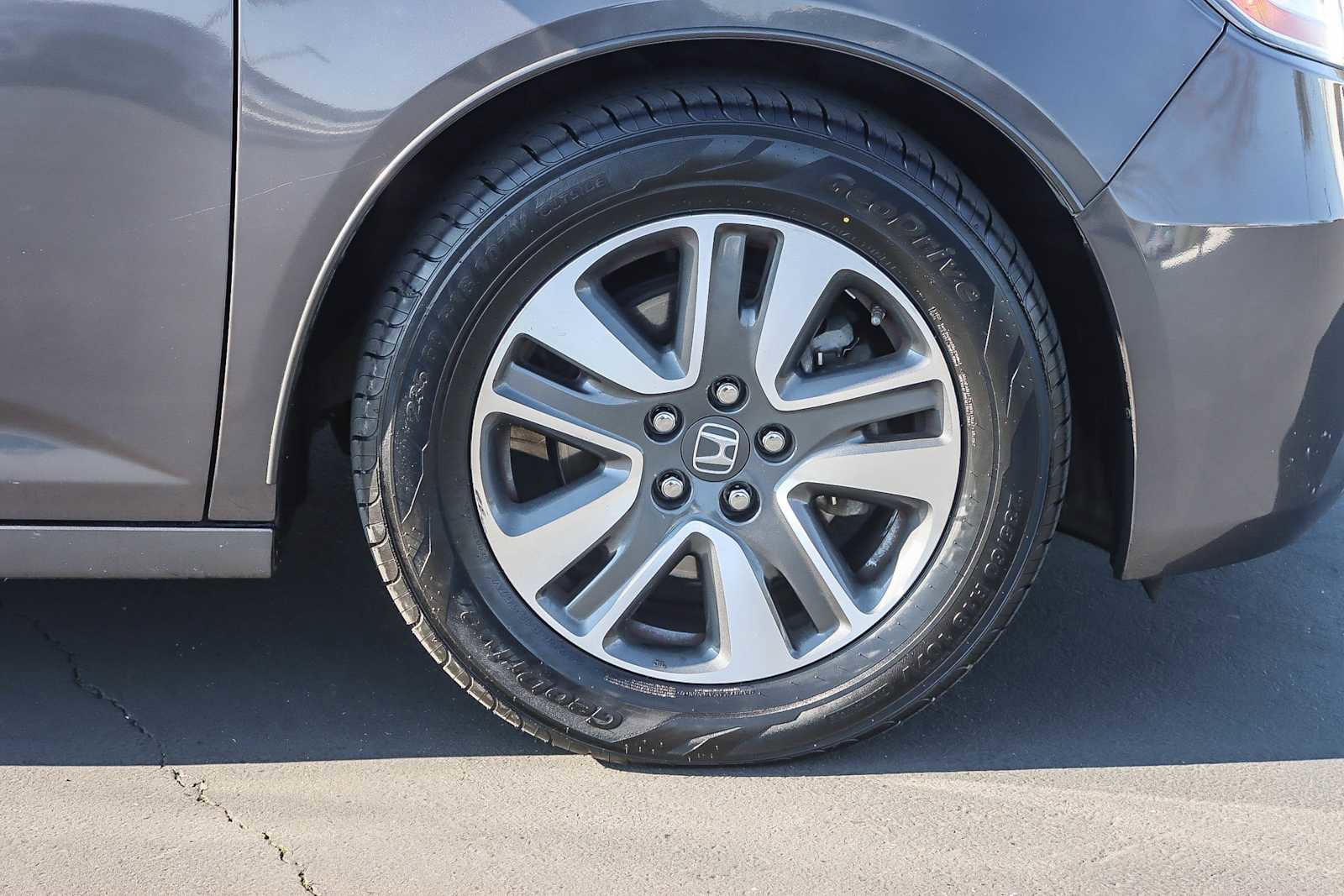 Used 2016 Honda Odyssey Touring image 9