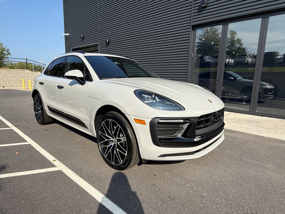 New 2026 Porsche Macan Turbo AWD/4WD image 9