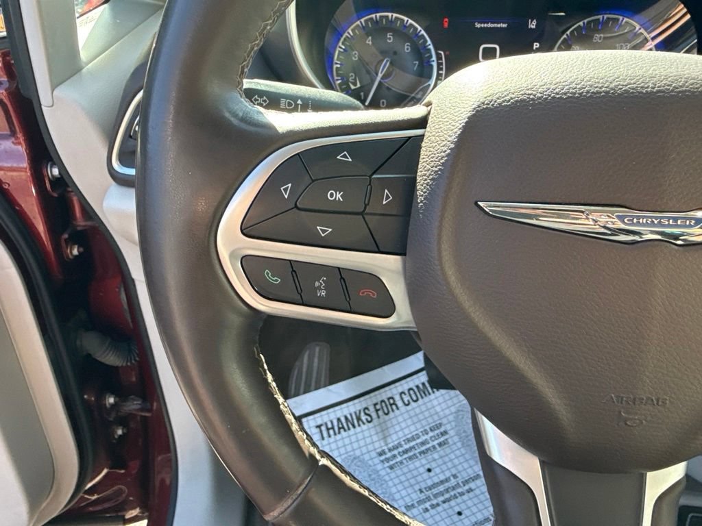 Used 2017 Chrysler Pacifica Touring-L Plus w/ Advanced Safetytec Group FWD image 28