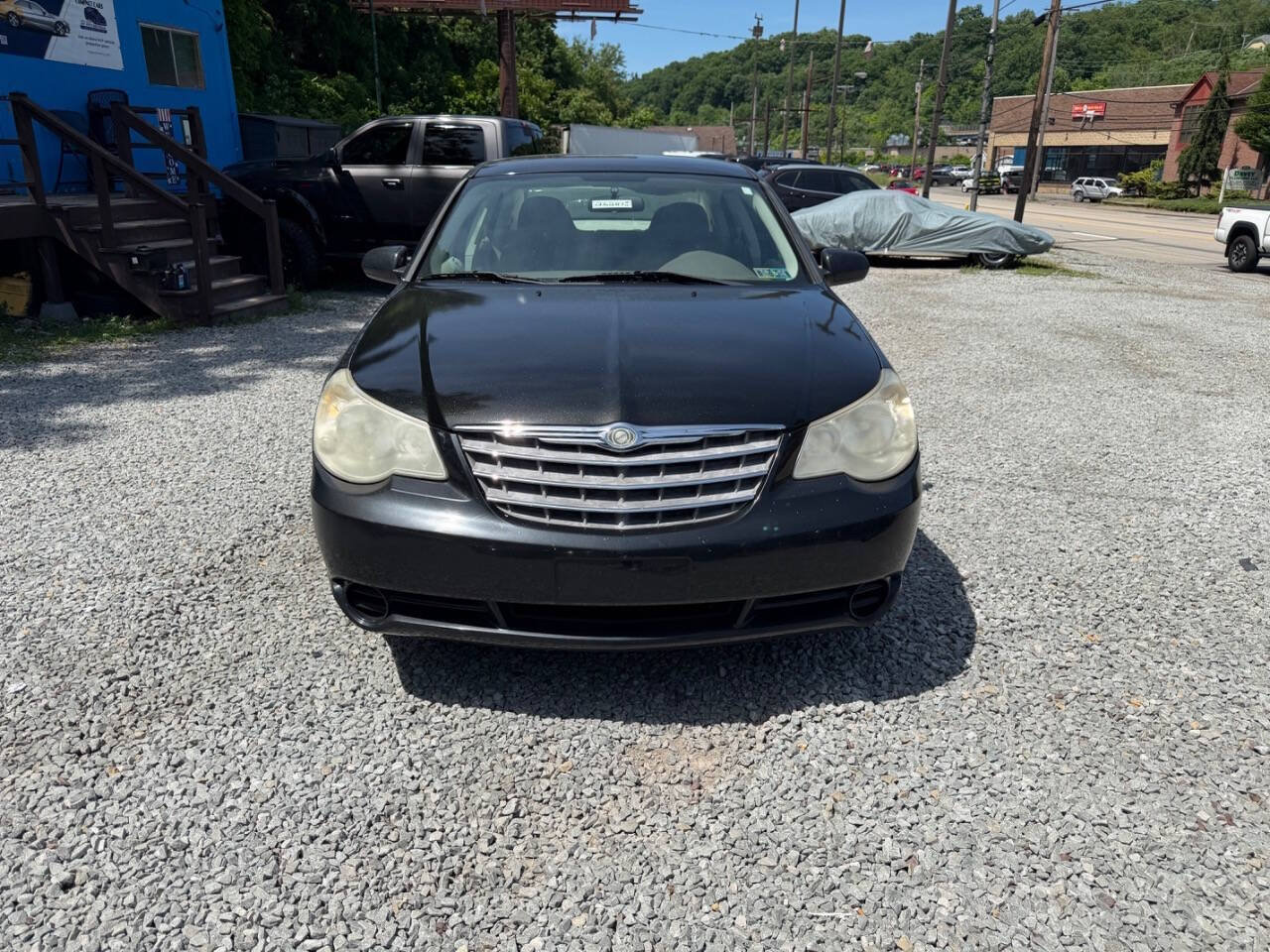 Used 2010 Chrysler Sebring Touring FWD image 5