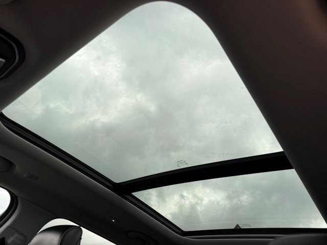 Used 2022 Jeep Grand Cherokee L Limited image 16