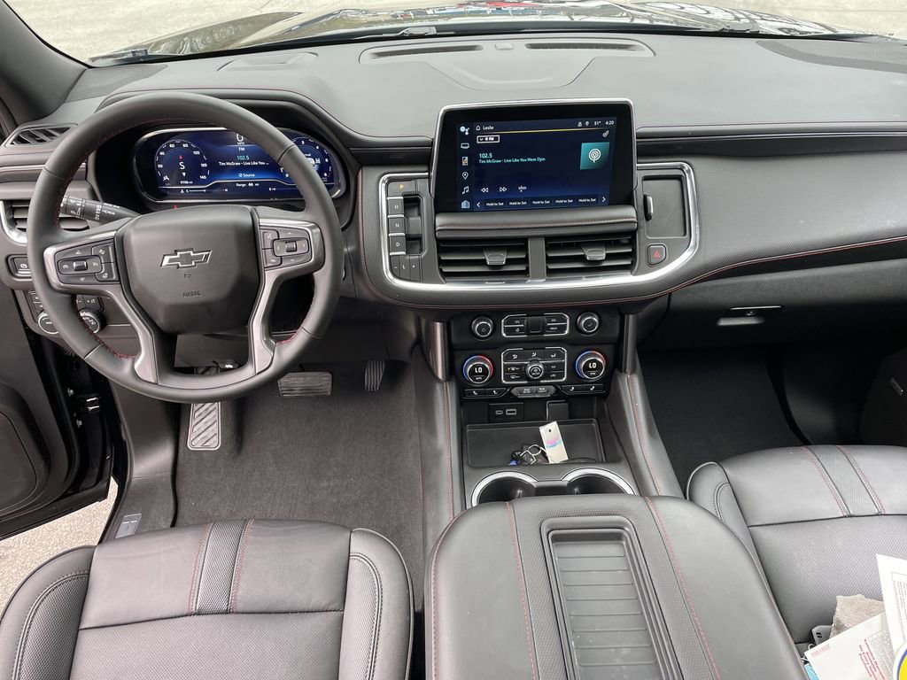 Used 2024 Chevrolet Suburban RST w/ Luxury Package AWD/4WD image 15