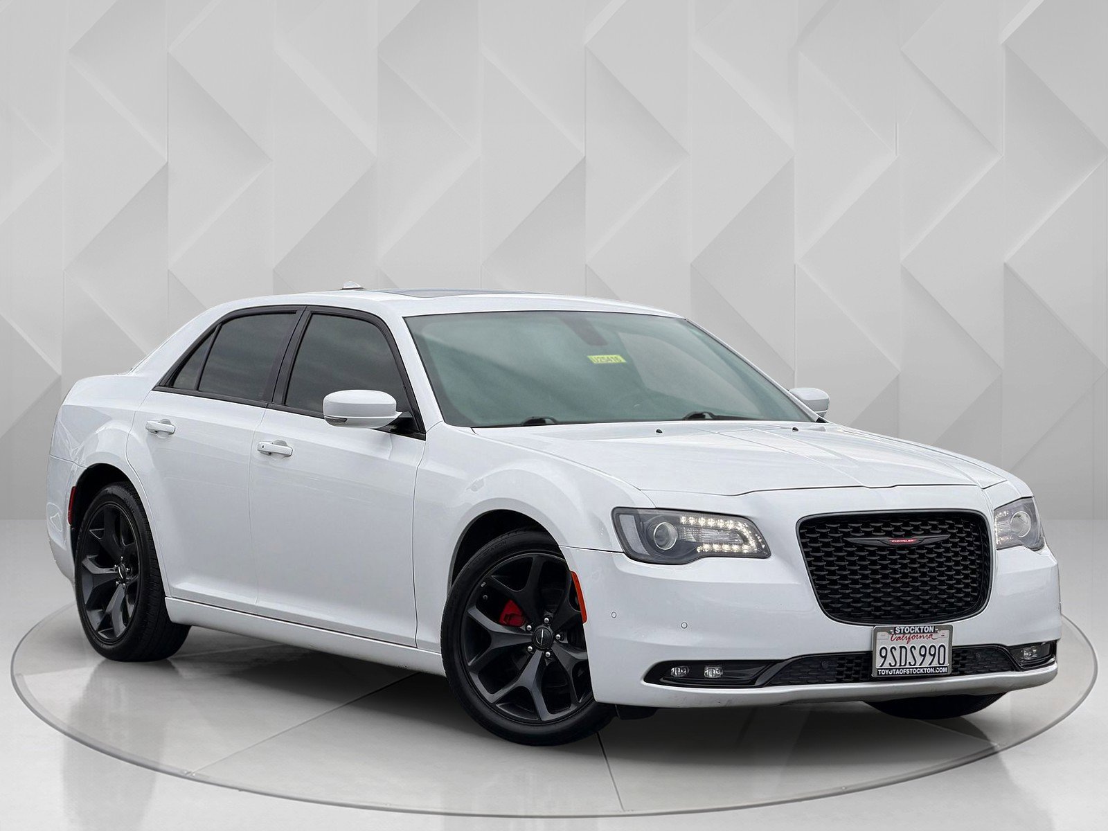 Used 2023 Chrysler 300 S image 5