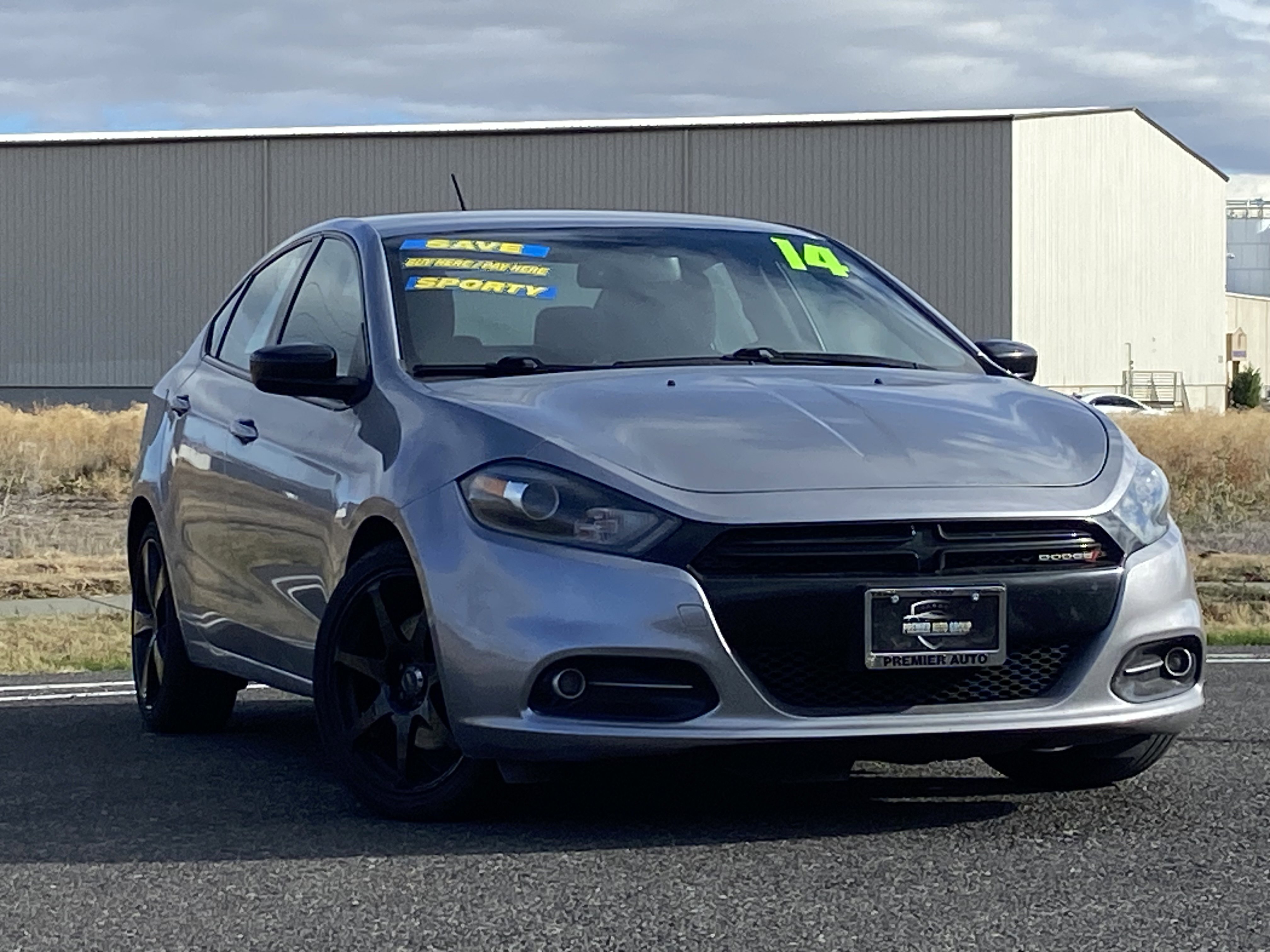 Used 2014 Dodge Dart SXT image 2