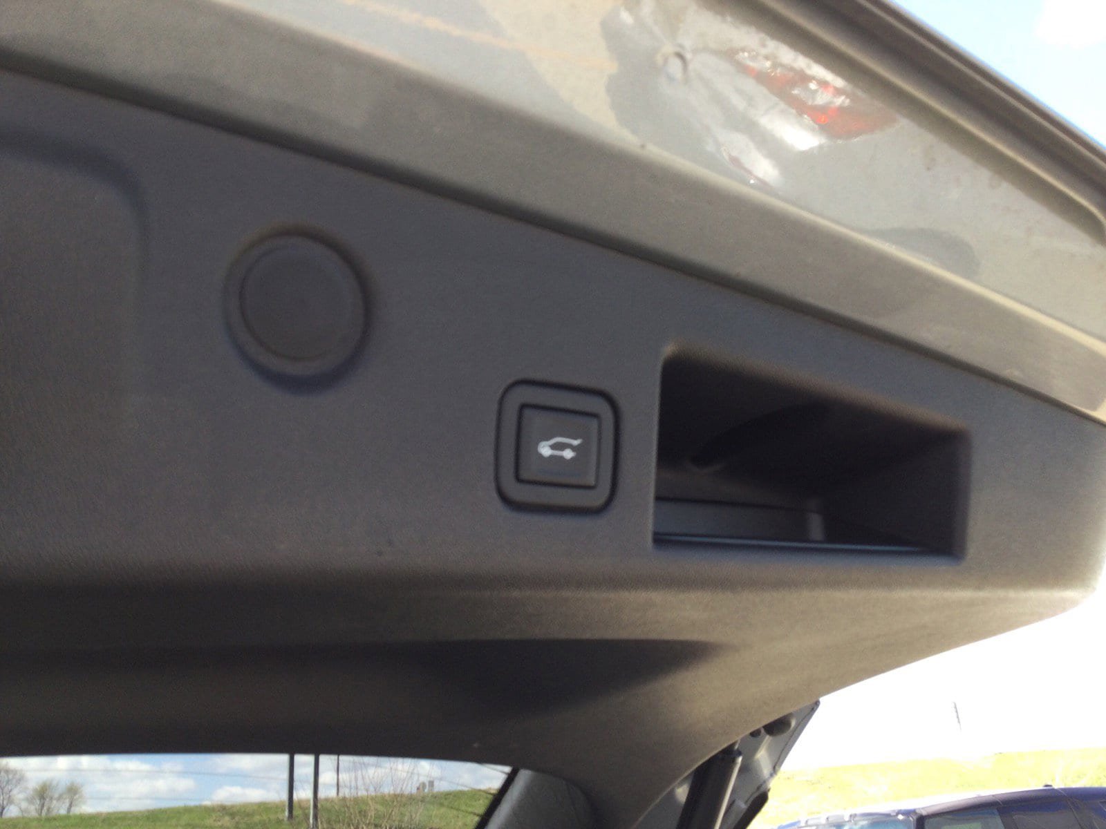 Used 2024 Chevrolet Equinox LT w/ LPO, Floor Liner Package AWD/4WD image 11