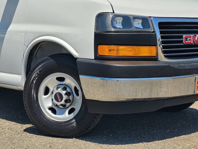 Used 2020 GMC Savana 2500 w/ Driver Convenience Package RWD image 9