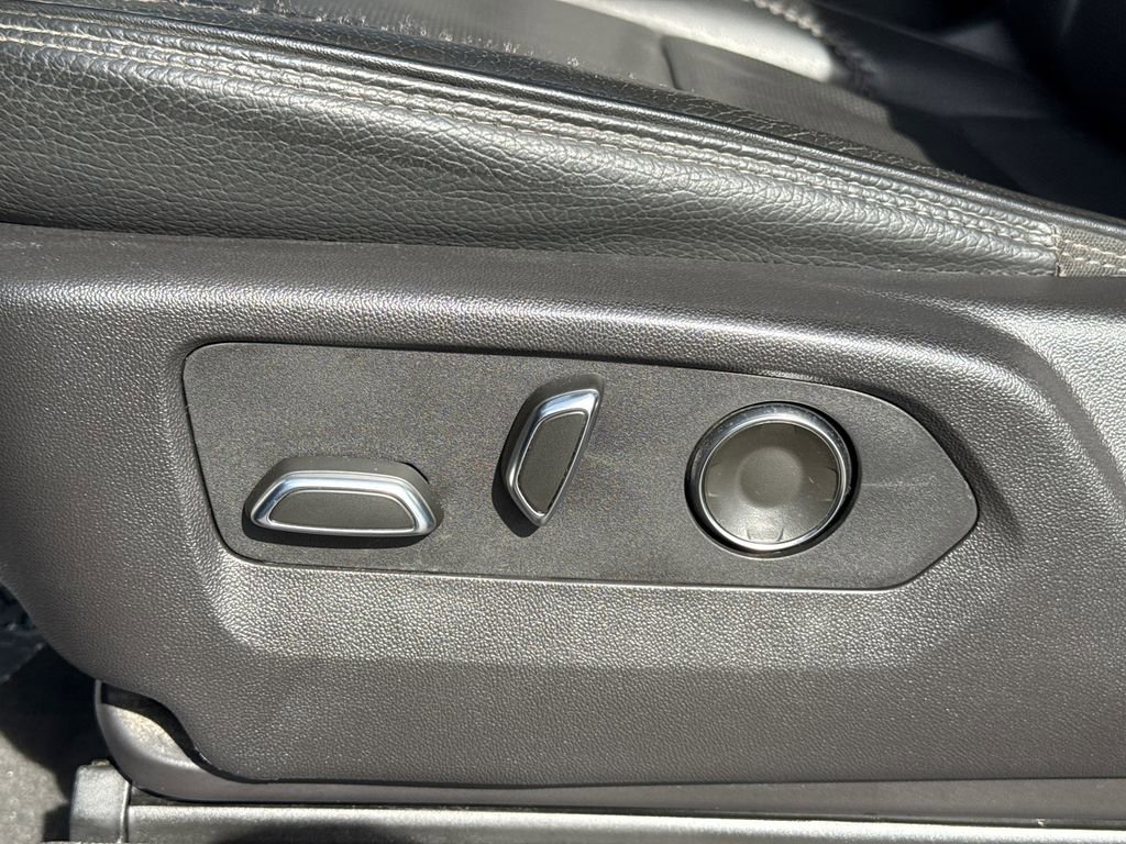 Used 2024 GMC Sierra 2500 Denali w/ Denali Reserve Package image 19