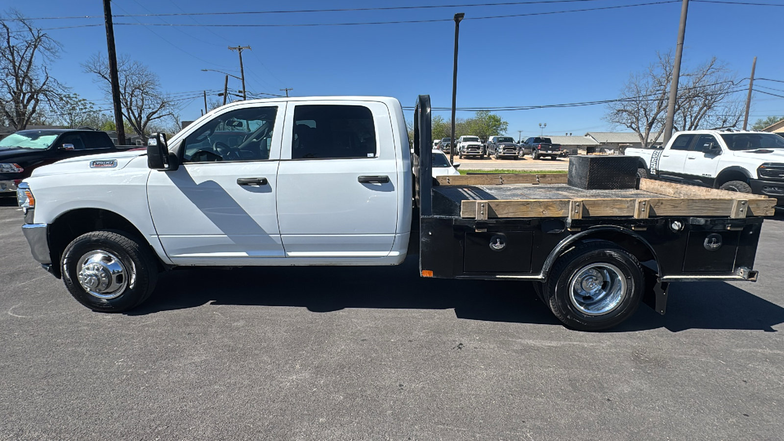 Used 2023 RAM 3500 Tradesman w/ Chrome Appearance Group image 8