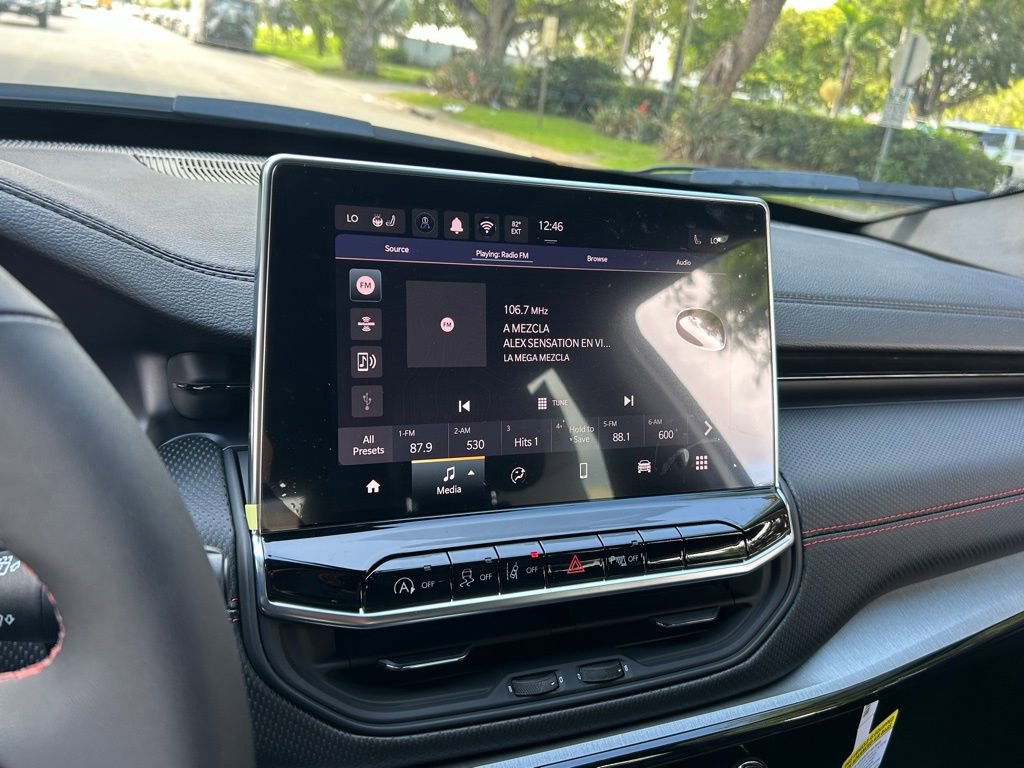 New 2026 Jeep Compass Trailhawk image 18