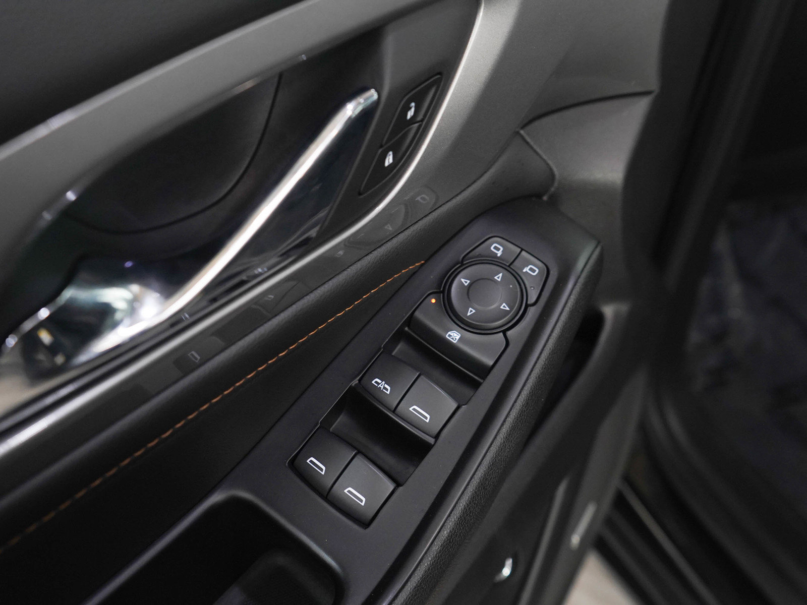 Used 2019 Chevrolet Traverse LT w/ LT Premium Package image 22