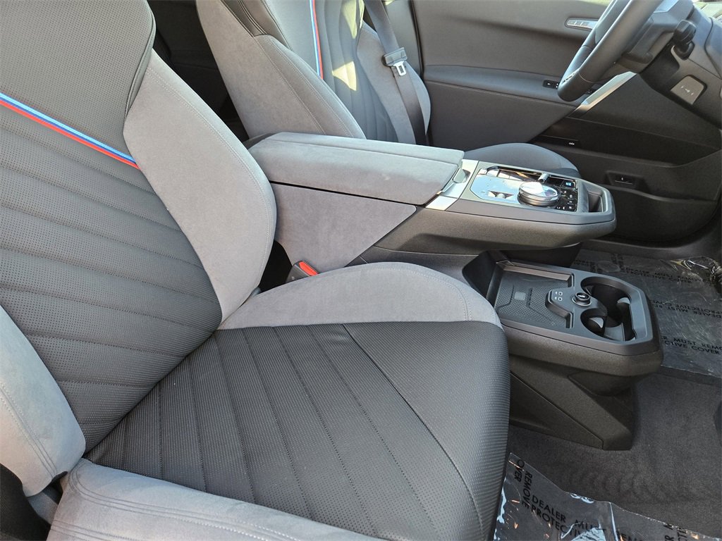 New 2026 BMW iX xDrive45 w/ M Sport Package image 16