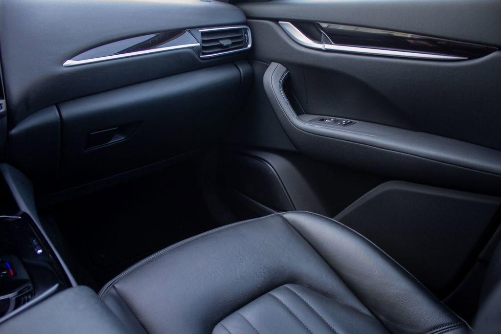 Used 2023 Maserati Levante GT image 20