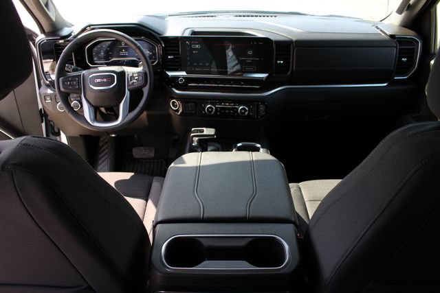 Used 2025 GMC Sierra 1500 Elevation w/ Preferred Package image 9