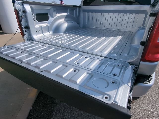 New 2026 RAM 1500 Laramie AWD/4WD image 38