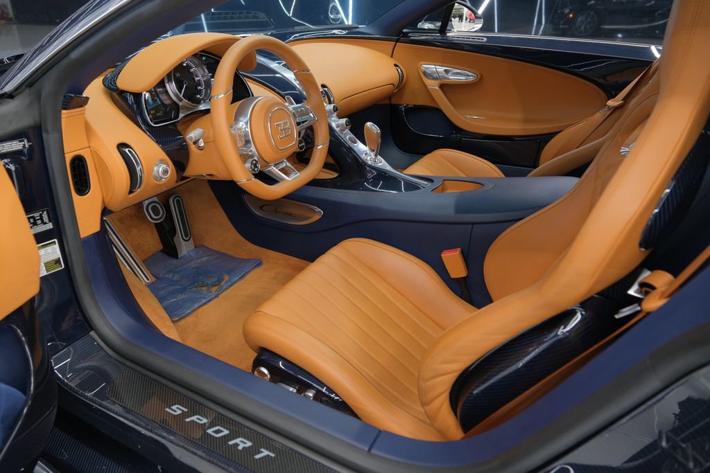 Used 2020 Bugatti Chiron AWD/4WD image 40
