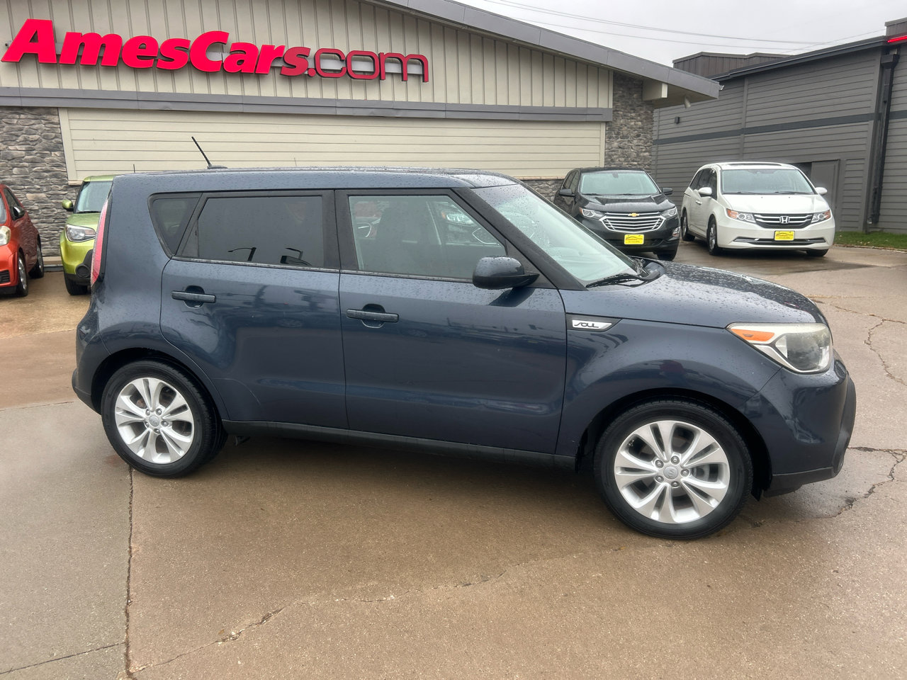 Used 2015 Kia Soul + w/ Audio Package image 2
