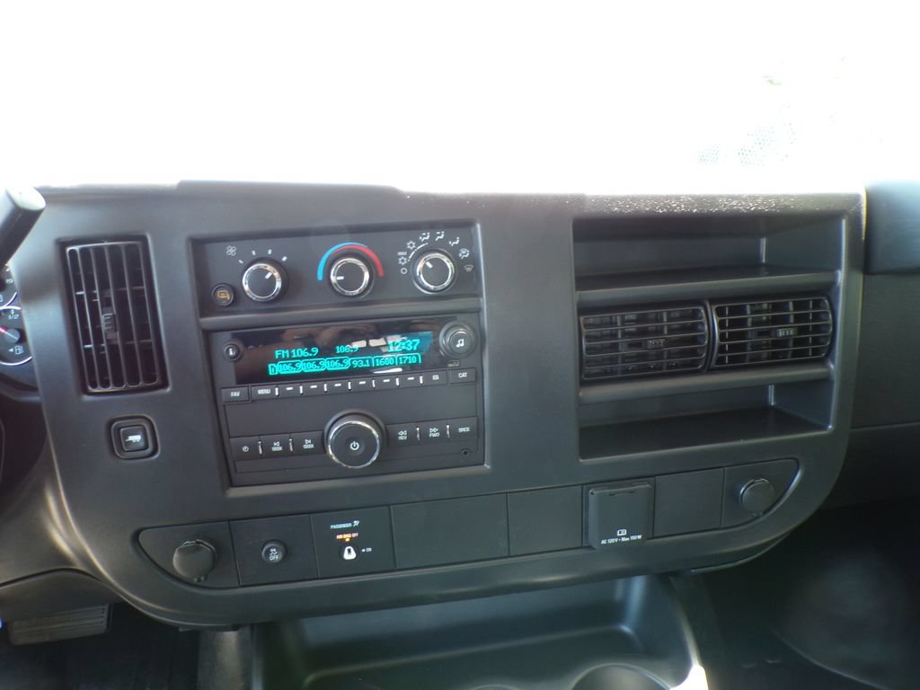 New 2026 Chevrolet Express 2500 Extended w/ Driver Convenience Package RWD image 27
