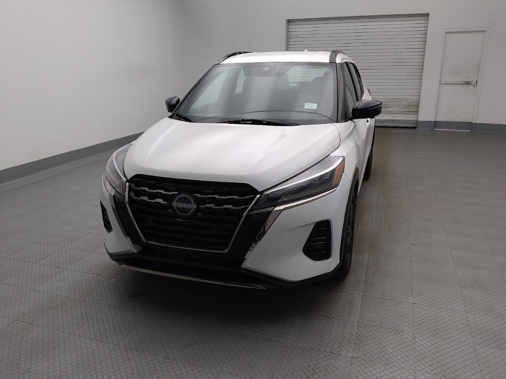 Used 2023 Nissan Kicks SR FWD image 15
