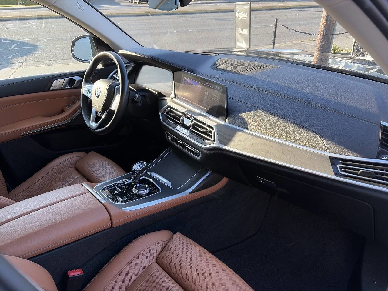 Used 2020 BMW X7 xDrive40i w/ Premium Package image 22