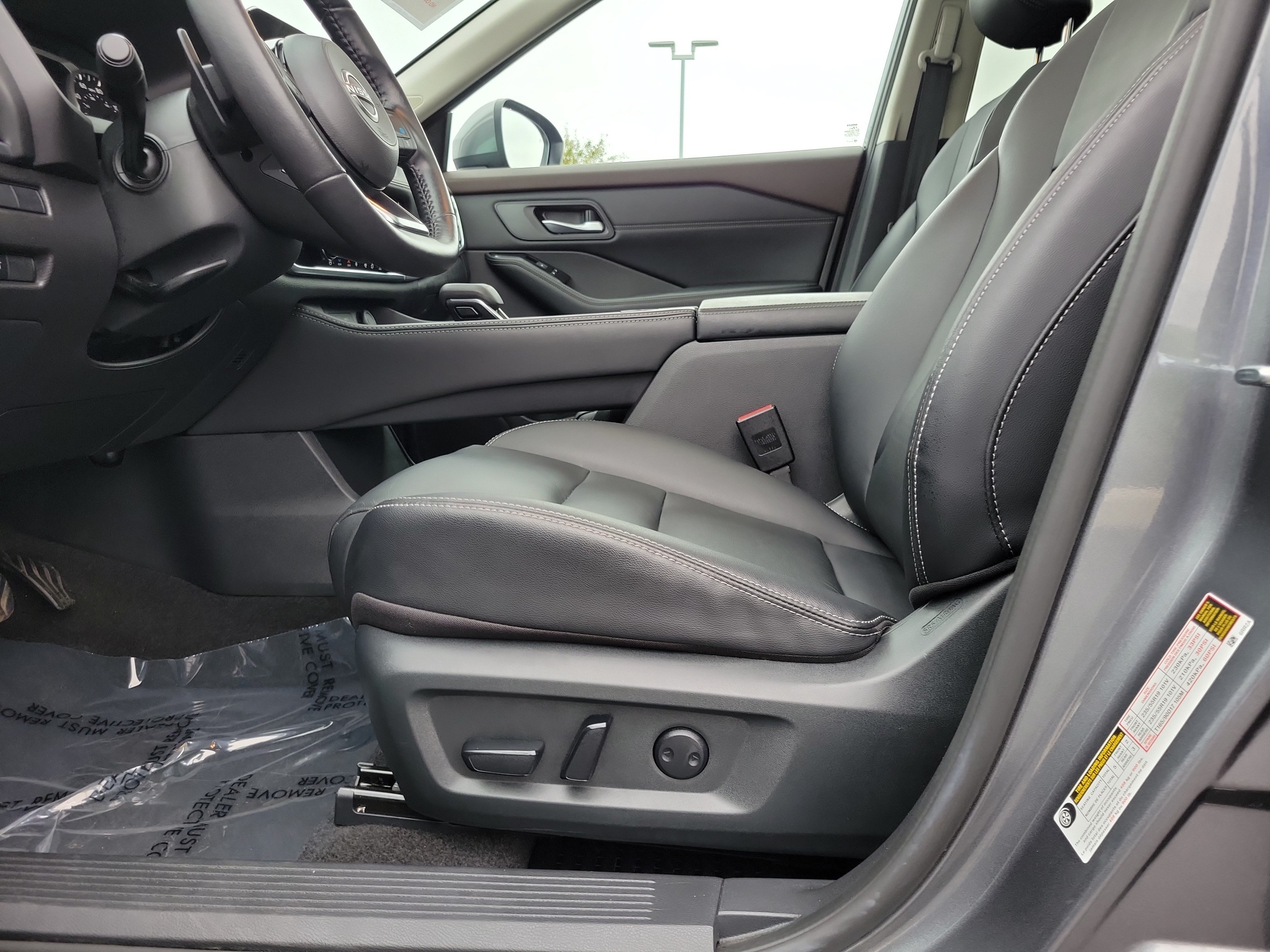 Used 2023 Nissan Rogue SL w/ SL Premium Package AWD/4WD image 16