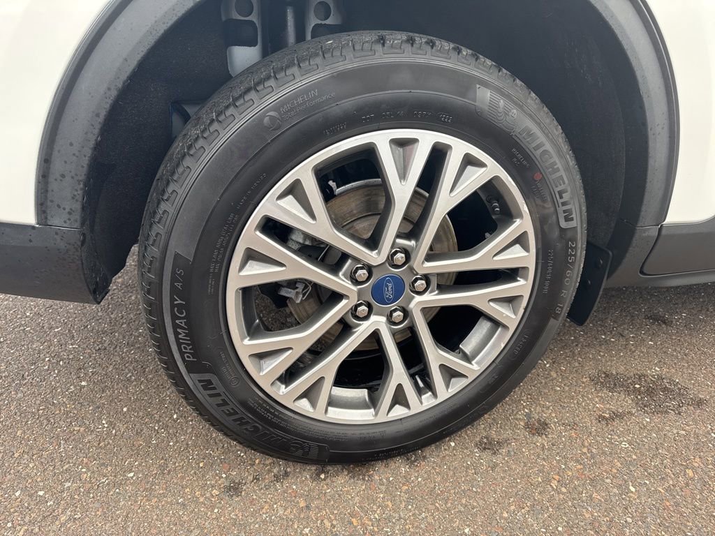 Certified 2022 Ford Escape SEL w/ Technology Package image 41