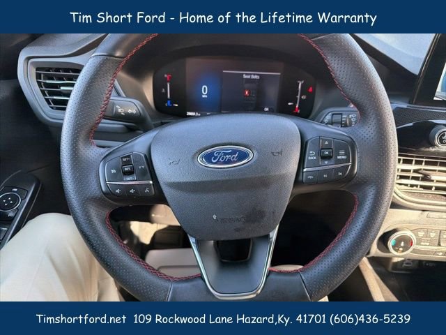 Used 2025 Ford Escape ST-Line image 21
