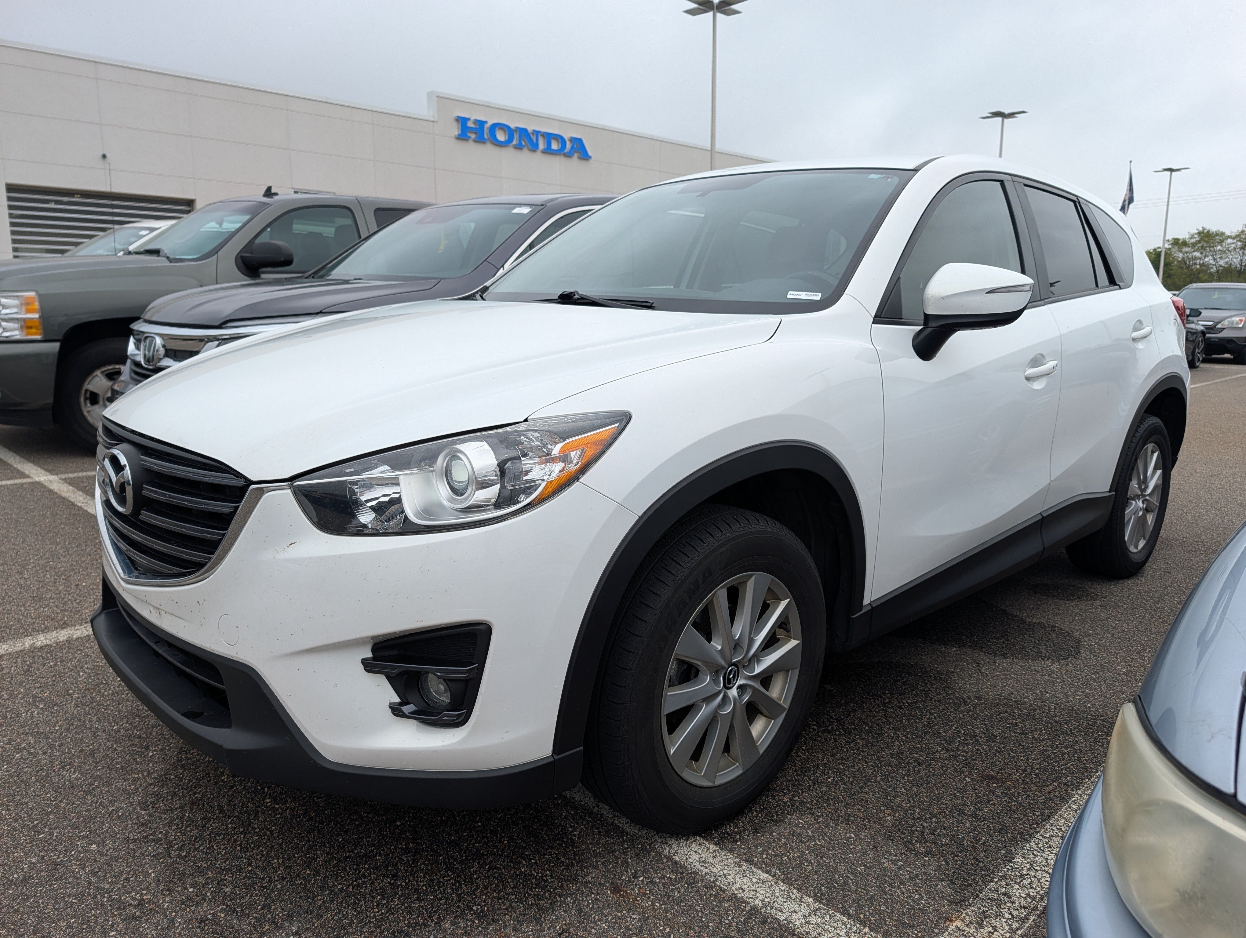 Used 2016 MAZDA CX-5 Touring AWD/4WD image 2