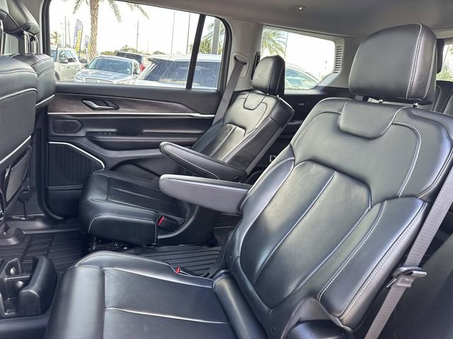 Used 2021 Jeep Grand Cherokee L Limited image 17