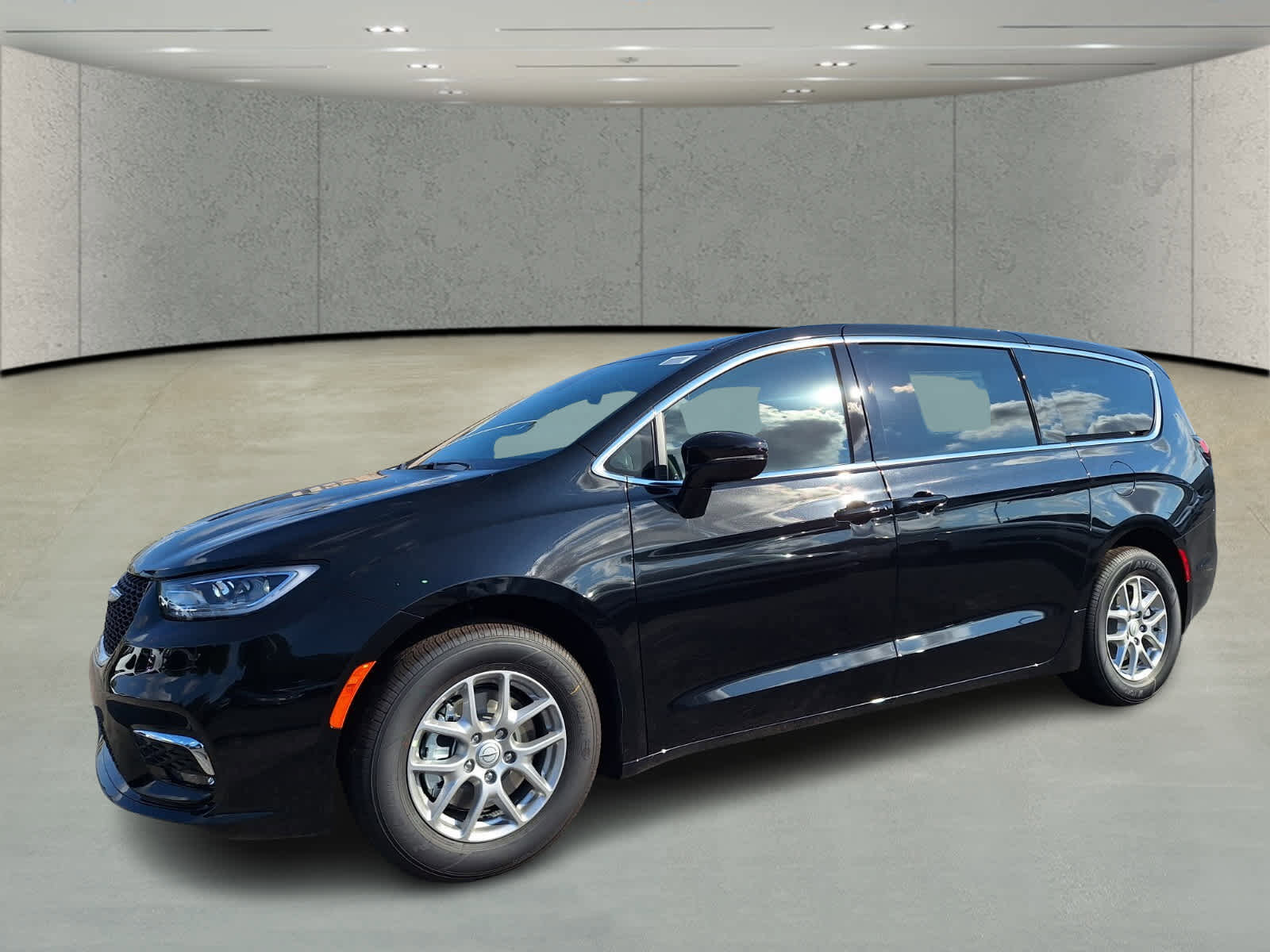 New 2026 Chrysler Pacifica Select