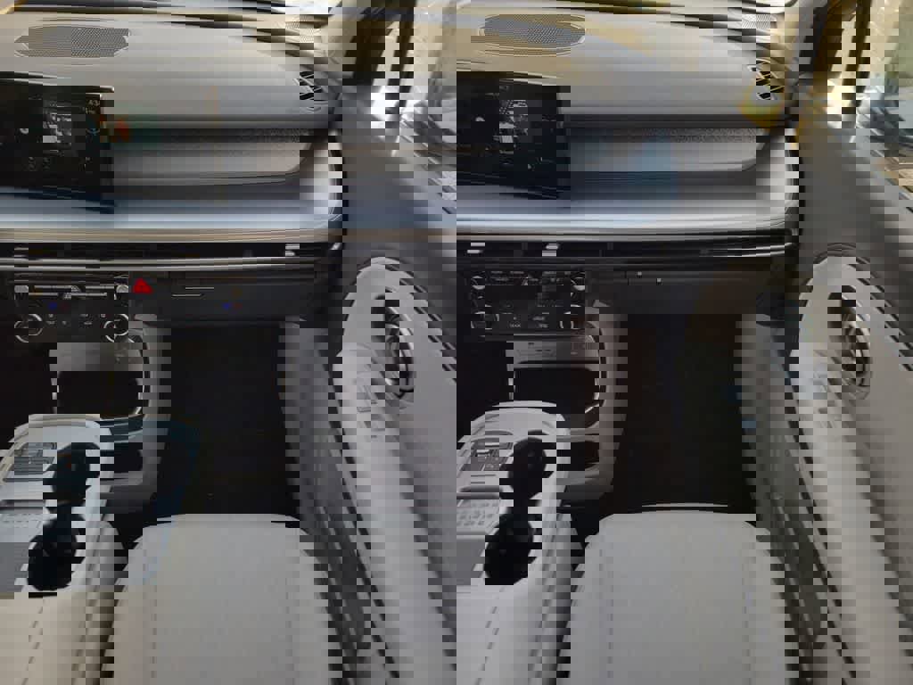 New 2026 Hyundai Ioniq 9 SE image 16