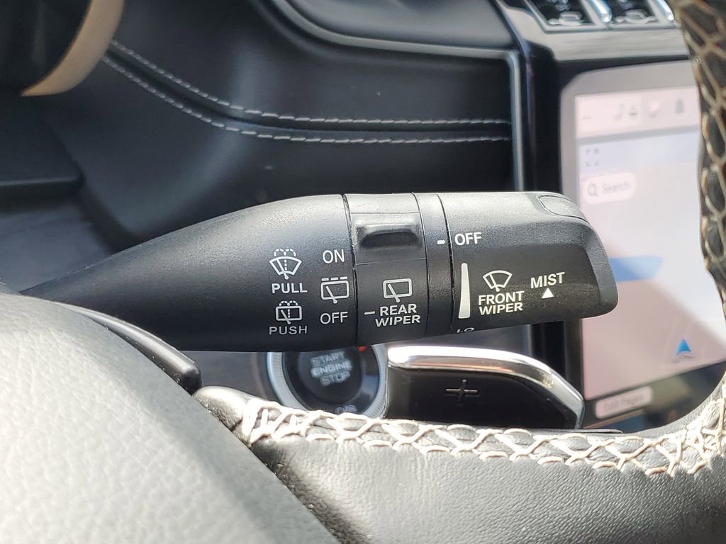 Used 2021 Jeep Grand Cherokee L Limited image 21