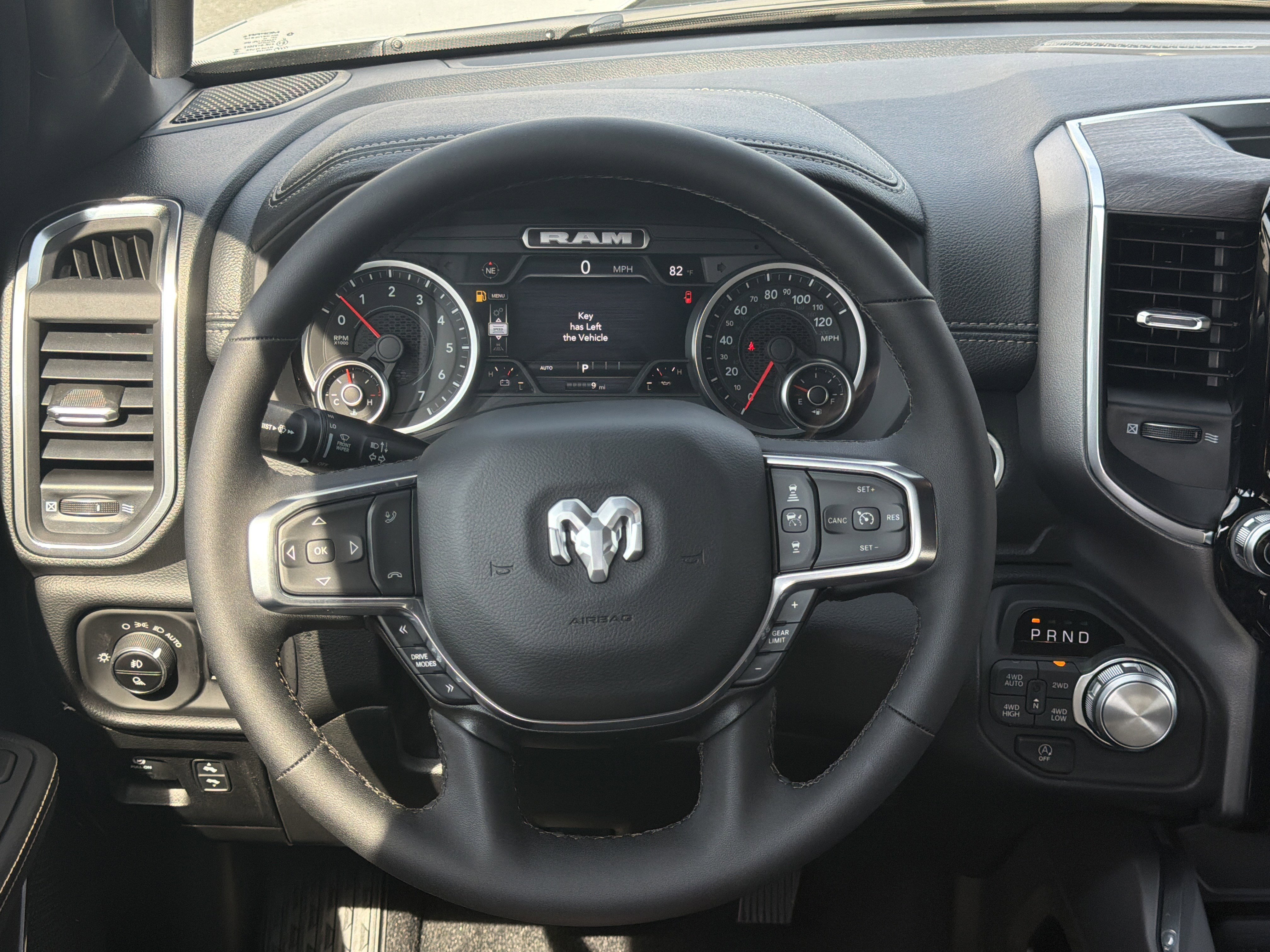 New 2026 RAM 1500 Laramie AWD/4WD image 28