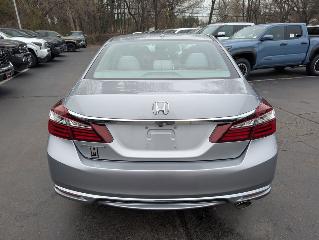 Used 2016 Honda Accord EX image 6