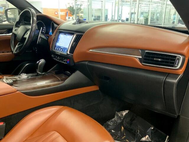 Used 2017 Maserati Levante S image 9