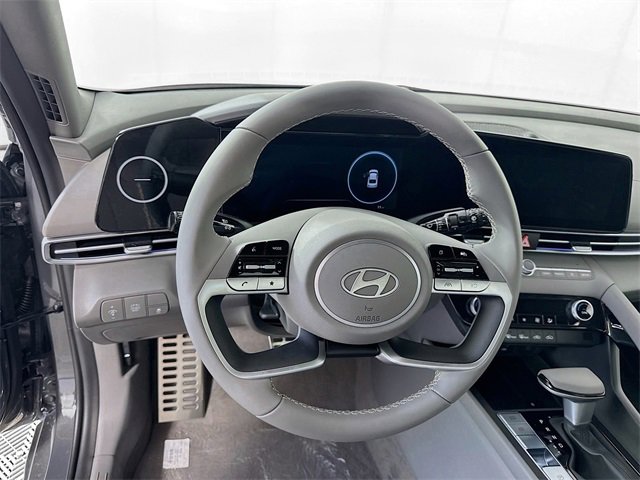 New 2025 Hyundai Elantra SEL image 14