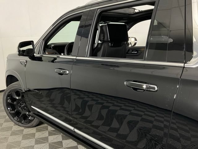 New 2026 GMC Yukon XL Denali w/ Denali Reserve Package AWD/4WD image 39