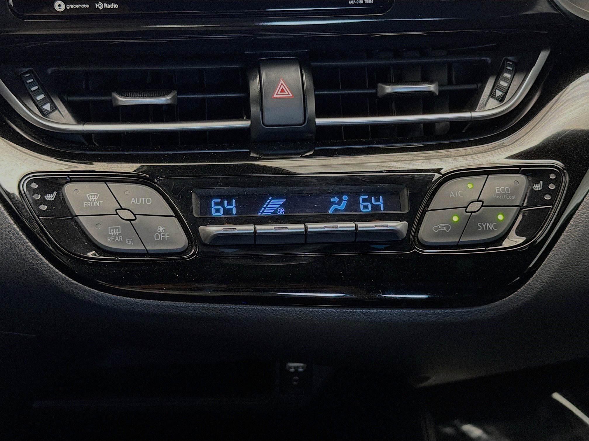 Used 2018 Toyota C-HR XLE image 10