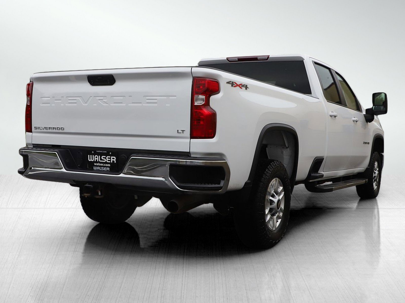 Used 2024 Chevrolet Silverado 2500 LT AWD/4WD image 5