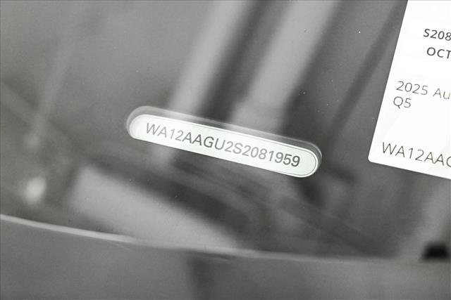 New 2025 Audi Q5 Premium Plus image 24