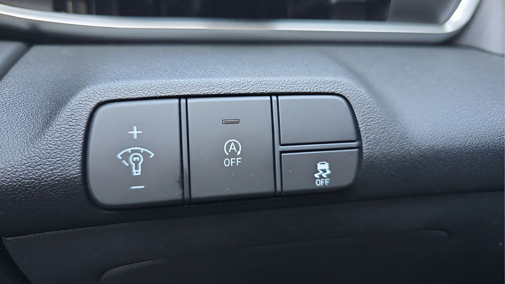 New 2026 Hyundai Elantra SE FWD image 25