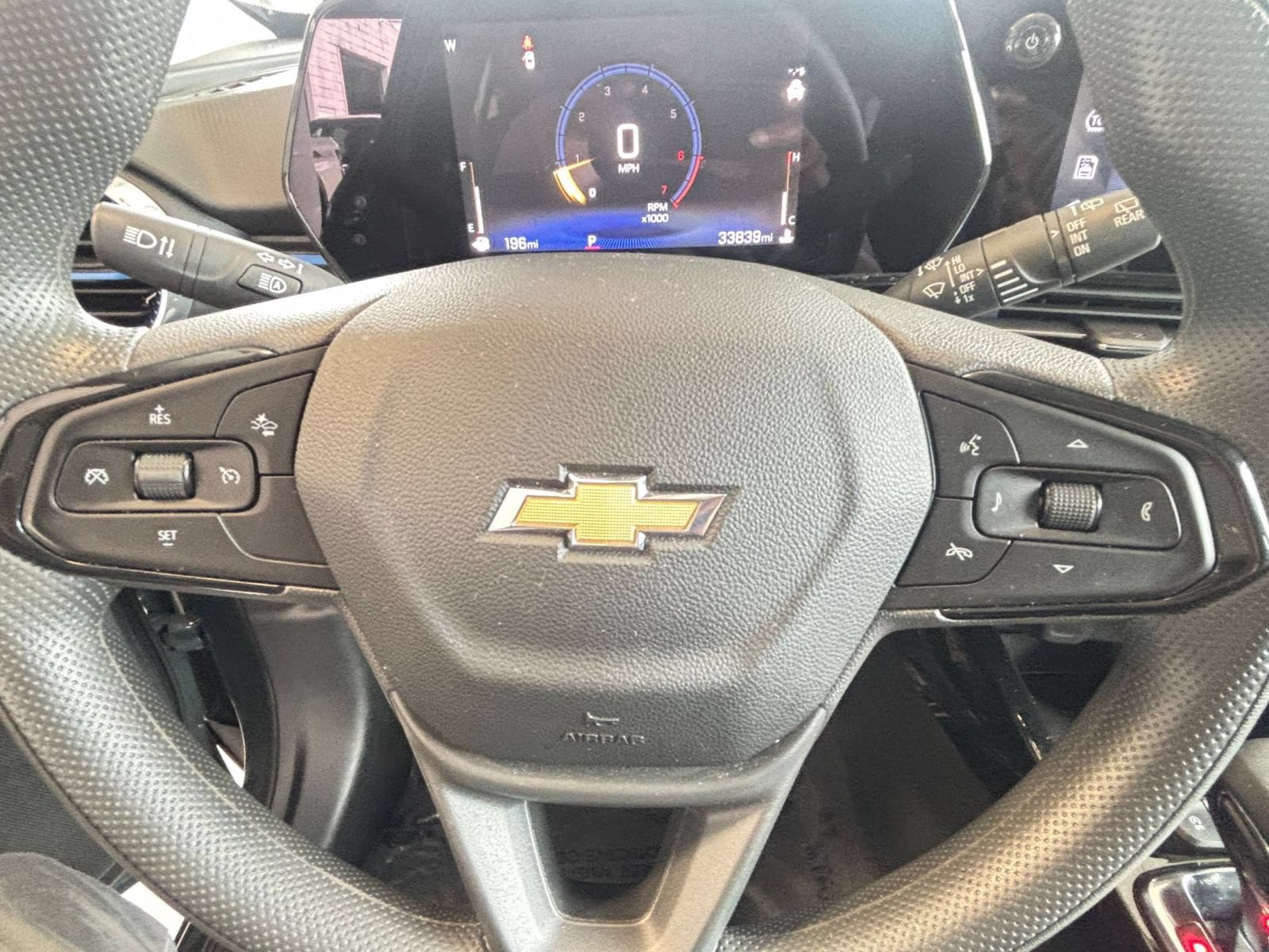 Used 2025 Chevrolet Trax LT FWD image 28