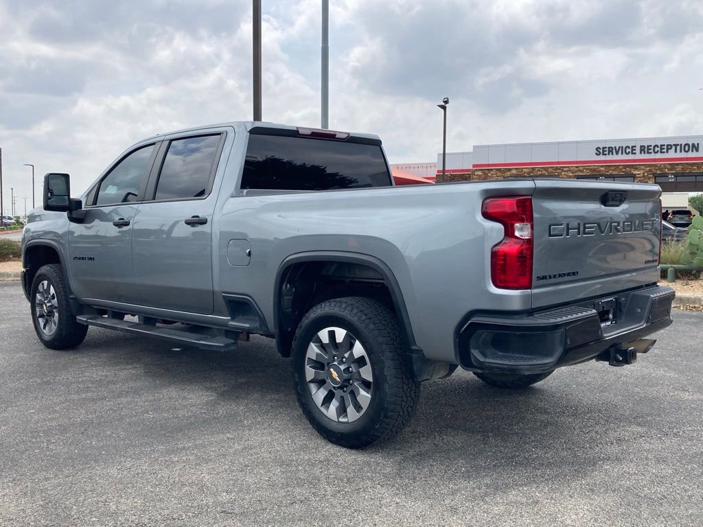 Used 2024 Chevrolet Silverado 2500 Custom w/ Custom Value Package image 6