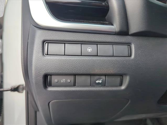 Used 2023 Nissan Rogue SL w/ SL Premium Package FWD image 14