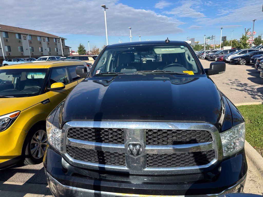 Used 2020 RAM 1500 Classic SLT w/ Luxury Group AWD/4WD image 1