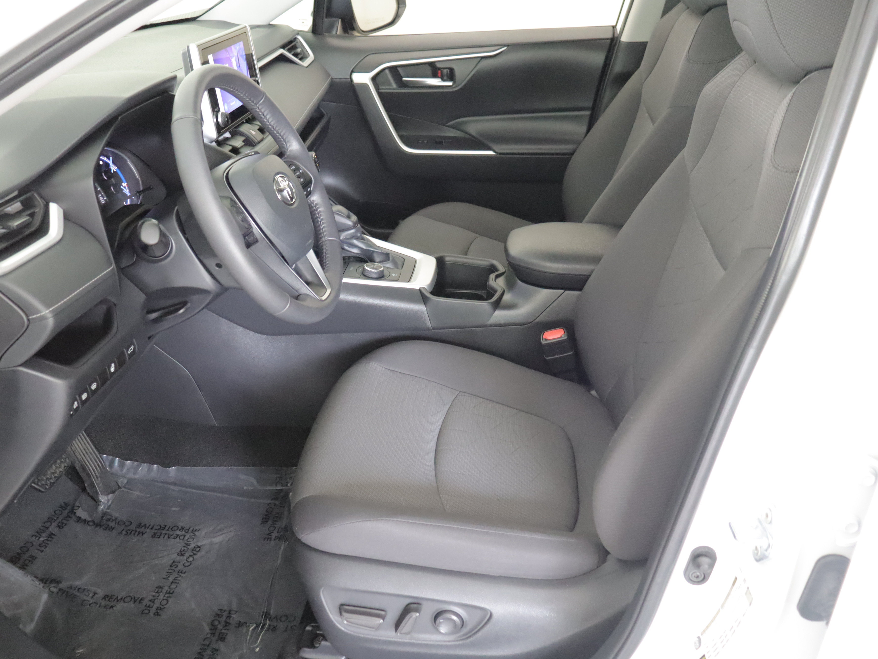 Used 2024 Toyota RAV4 XLE w/ Convenience Package AWD/4WD image 8